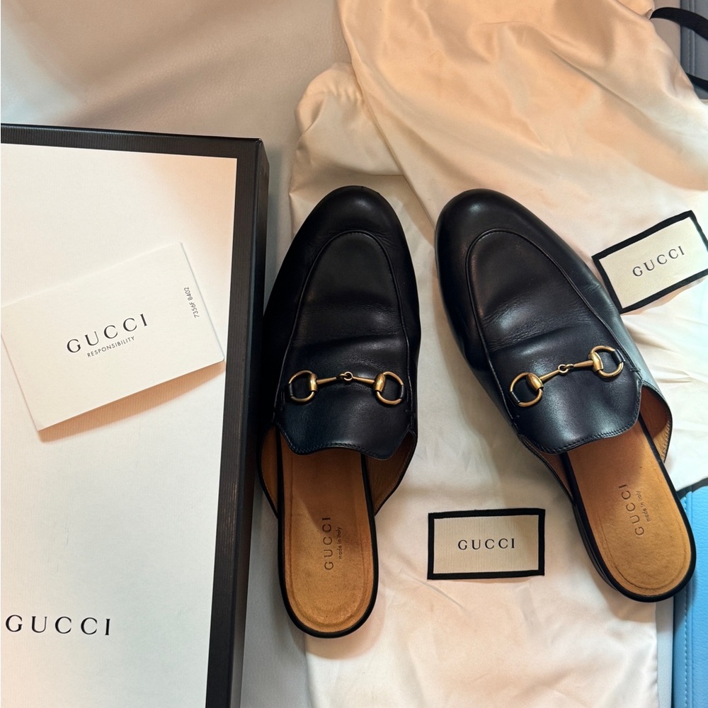Authentic Women’s Gucci Princetown Black Leather Mules.